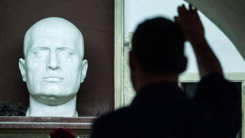 Adesso il Qatar ci fa la morale sul "pericolo fascismo" in Italia