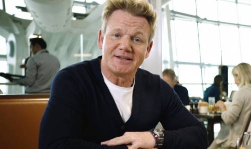 Gordon Ramsay balla con la figlia in un video virale sul web
