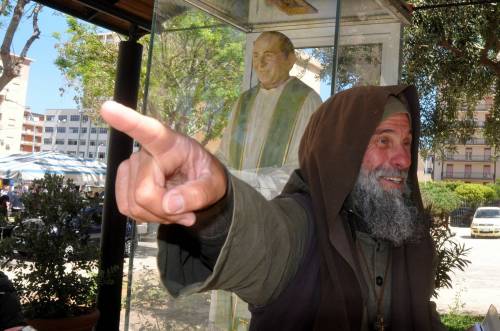 Il missionario parte: "Andrò via dall'Italia e sarò un immigrato"