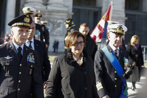 Ammutinamento del 2 giugno I generali contro la Trenta