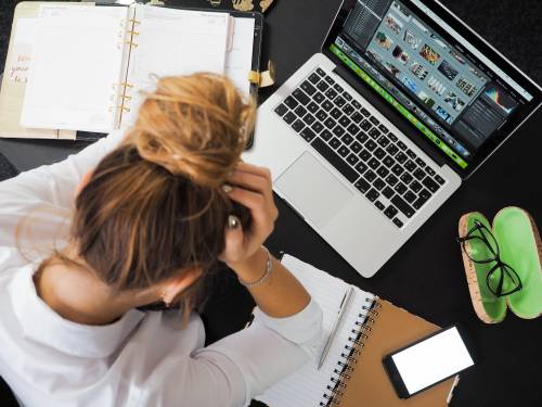 Rapporto Censis 2019: "Il 48% degli italiani vuole un uomo forte al potere"
