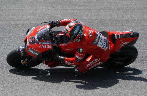 Motogp, Petrucci vince al Mugello davanti a Marquez-Dovizioso. Disastro Rossi
