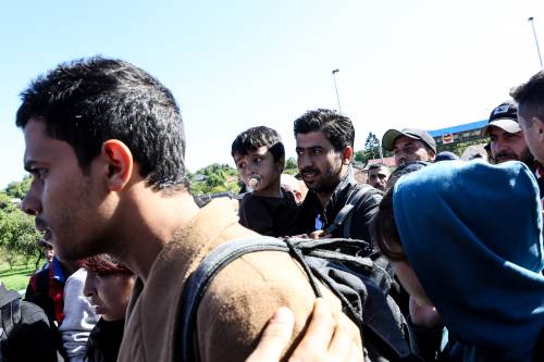 Il primo atto del governo? Impugnare legge leghista sui migranti