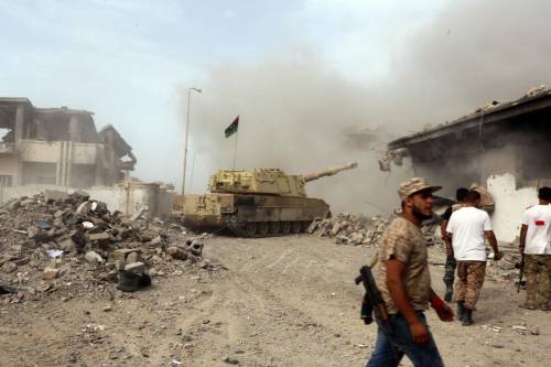 Tripoli adesso insorge contro Parigi: "La Francia ci dica da che parte sta"
