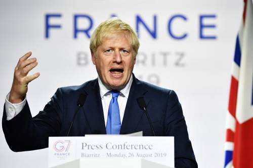 Brexit, Regina approva richiesta di sospendere Parlamento