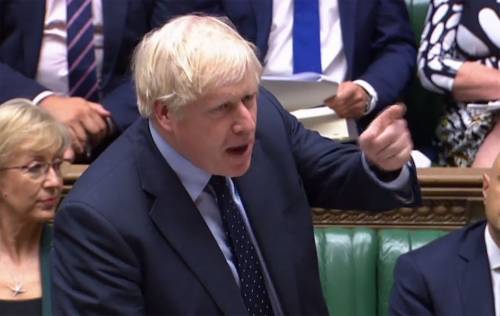 Johnson sconfitto sfida i laburisti: "Brexit o elezioni anticipate"