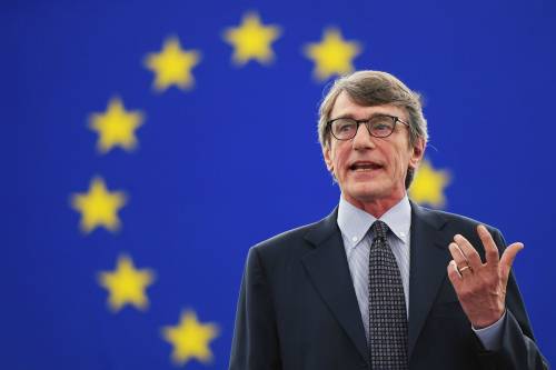 Sassoli "aizza" le Ong: "Buon vento in mare Ora salverete migranti"