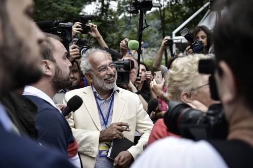 Gad Lerner attacca i due esponenti di FdI: "Schedano gli stranieri"
