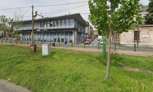Ragazzina aggredita sul tram: "Sei violentabile"
