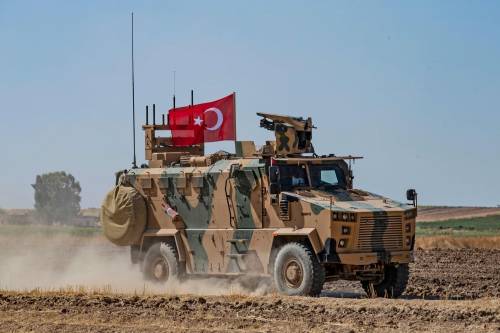 Siria, Damasco denuncia primi colpi di artiglieria turca al confine
