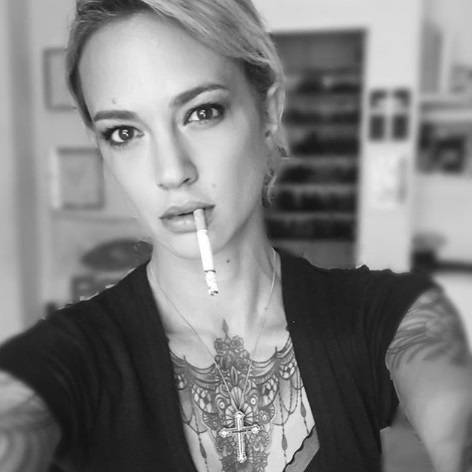 Asia Argento e l'ultimo incontro con Weinstein: "Venne nel mio albergo, si spogliò e pianse"