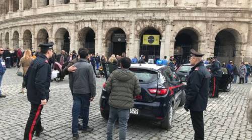 A Roma torna la truffa dei saltafila: ora si fingono dipendenti del Comune