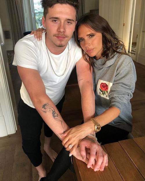 Brooklyn Beckham e la fama di "don Giovanni" che preoccupa David e Victoria