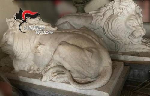 Calabria, cercano armi ma trovano opere d’arte