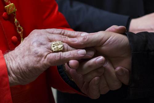 Vaticano, ecco tutti i cardinali che possono inguaiare il Papa