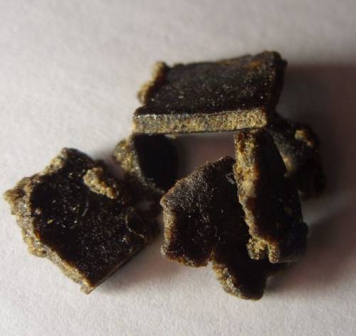 Il richiedente asilo? Un pusher che vende droga ai minorenni