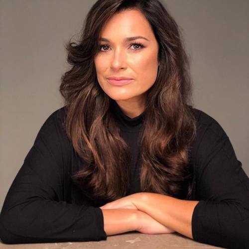 Alena Seredova svela il sesso del bambino: "Mi prendo cura di te, piccolina"