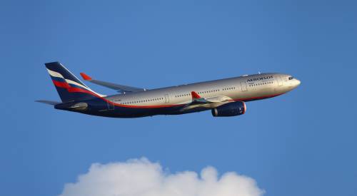 Russia, comandante muore d'infarto mentre pilota l'aereo: necessario l'atterraggio di emergenza
