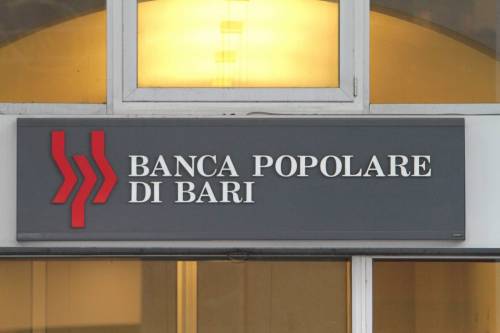 Popolare di Bari, l'ira dei risparmiatori: "Avevo 70mila euro per mia figlia disabile"