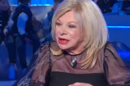 Sandra Milo e l'amore per Fellini: "Sotto le lenzuola era sublime"