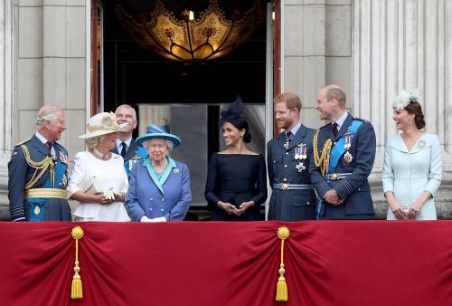 La richiesta della regina Elisabetta a William e Harry