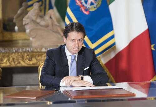 Coronavirus, Conte: "Chiudiamo in tutta Italia ogni attività non necessaria"