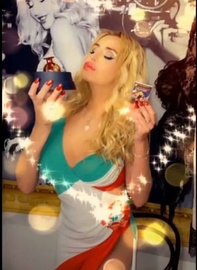 GF Vip, Zequila ed Elia insultano Valeria Marini: "Un cesso, un mostro, ha c*** tanto!"