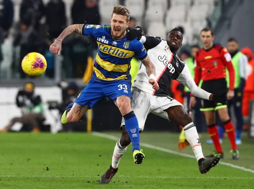 Il Coronavirus "colpisce" anche il Parma calcio. E così torna made in Italy