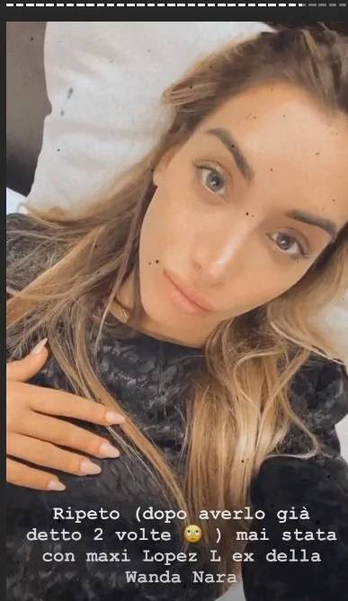 Critiche ad Elisa De Panicis: "Oltre ai capelli, cura anche il cervello"