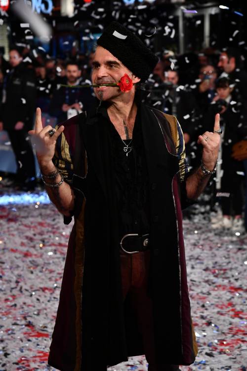 Sanremo, la prima volta di Piero Pelù e l'endorsement alle Sardine: "Per fortuna sono arrivate"