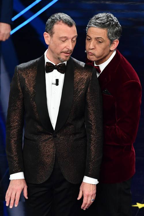 Sanremo, una serata "infinita"