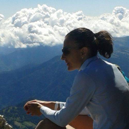 Scialpinista scivola per 300 metri e muore durante escursione