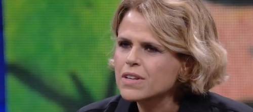 Tosca fa la sardina: "Sinistra costruisce ponti, la destra li chiude"