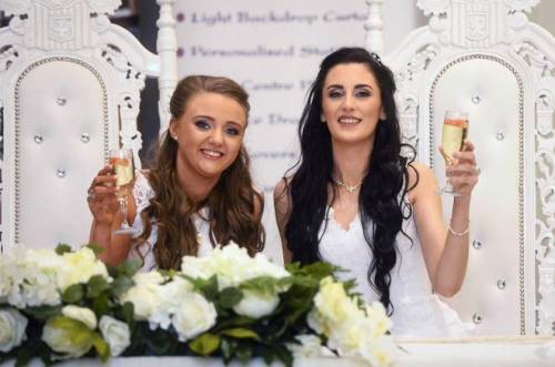 In Irlanda del Nord celebrate le prime nozze gay