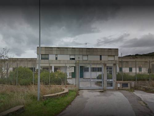Macomer, allarme sicurezza nel Cpr: risse, aggressioni e sequestri