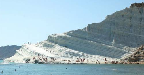 Il pm mette i sigilli alla Scala dei Turchi