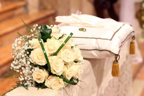 Coronavirus, ora New York legalizza i matrimoni via Skype