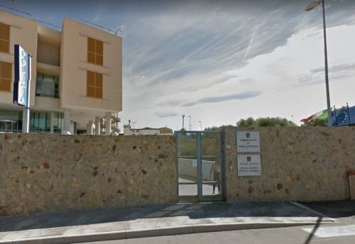 "Non distruggete la rete" E 20enni vandali pestano l'anziano che li sgrida