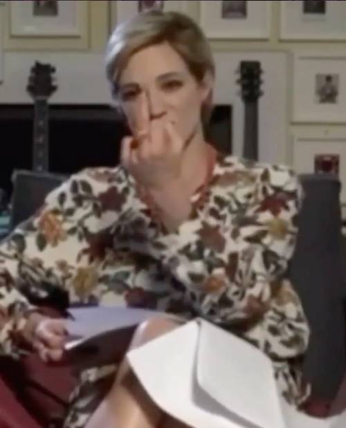 Ecco tutta l'ira di Asia Argento: "Devo parlare male degli altri..."