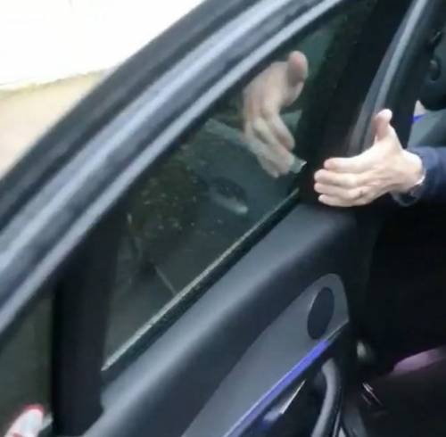 Coronavirus, a Londra autista Uber non fa salire ragazzi italiani