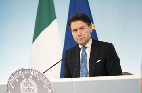 Coronavirus, l'annuncio di Conte: "Da domani tutta Italia zona protetta"