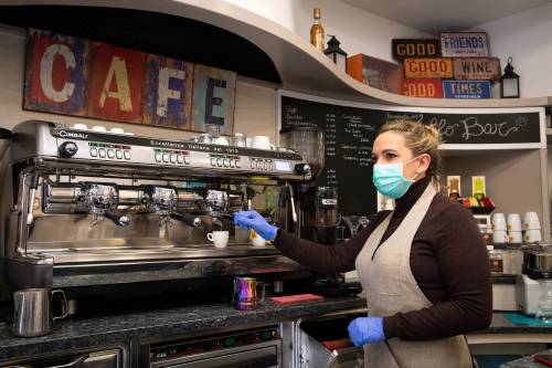 Coronavirus, il rinvio non basta: "Il governo cancelli le tasse"
