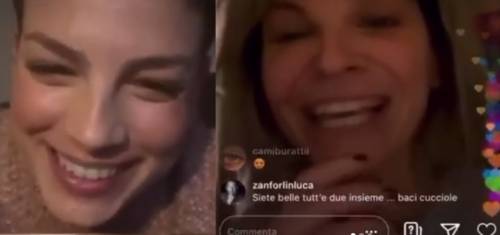 Alessandra Amoroso in diretta con Emma Marrone: "Finisco sulla tazza del cesso"