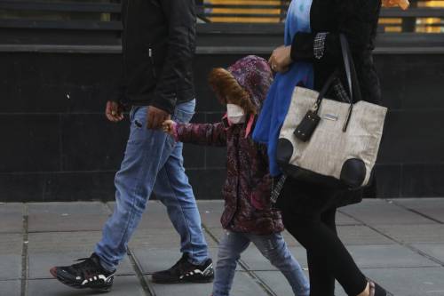 Coronavirus, l'allarme dei medici: "Ora ci si ammala in famiglia"