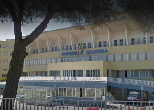 Infermiere chiede di uscire da pronto soccorso: lo aggrediscono in 5