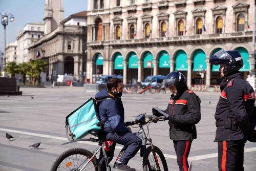E la Procura di Milano ordina: "Ora assumete tutti i rider"