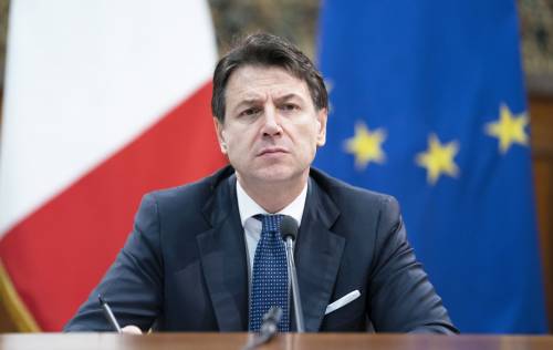 Conte annuncia: "Blocco totale e chiusura delle scuole saranno prolungati"