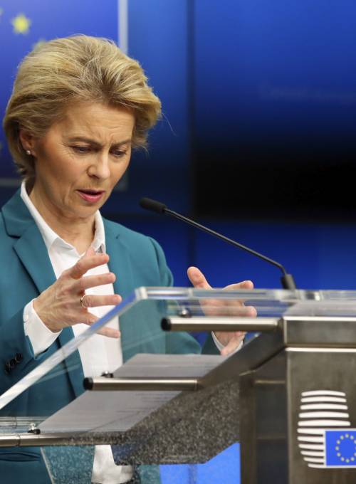 Von der Leyen boccia i coronabond: "Uno slogan, non ci lavoriamo"