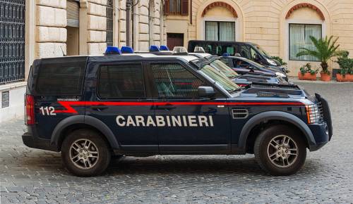 "Andiamo a fare la spesa". Albanesi beccati a spacciare