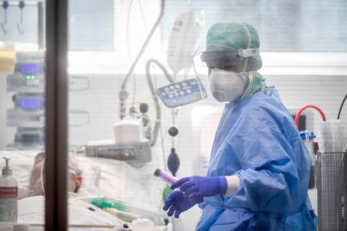 Infermiera 34enne si suicida. Era positiva al coronavirus